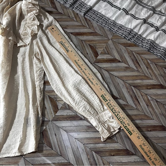 Who What Wear Long Sleeve Vintage Inspired Button Front Blouse Cream Ruffle - Picture 7 of 12